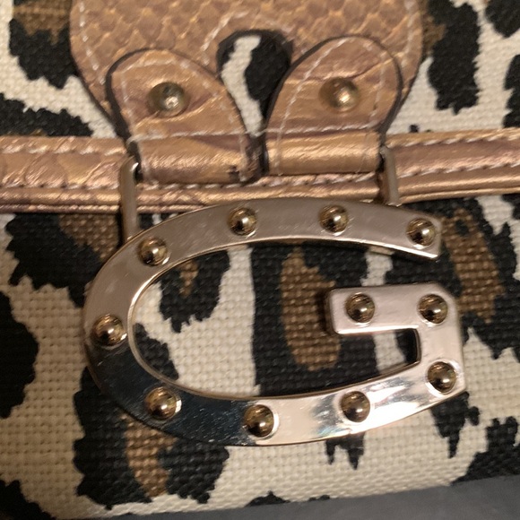 NWOT Guess Leopard Wallet - Picture 3 of 9